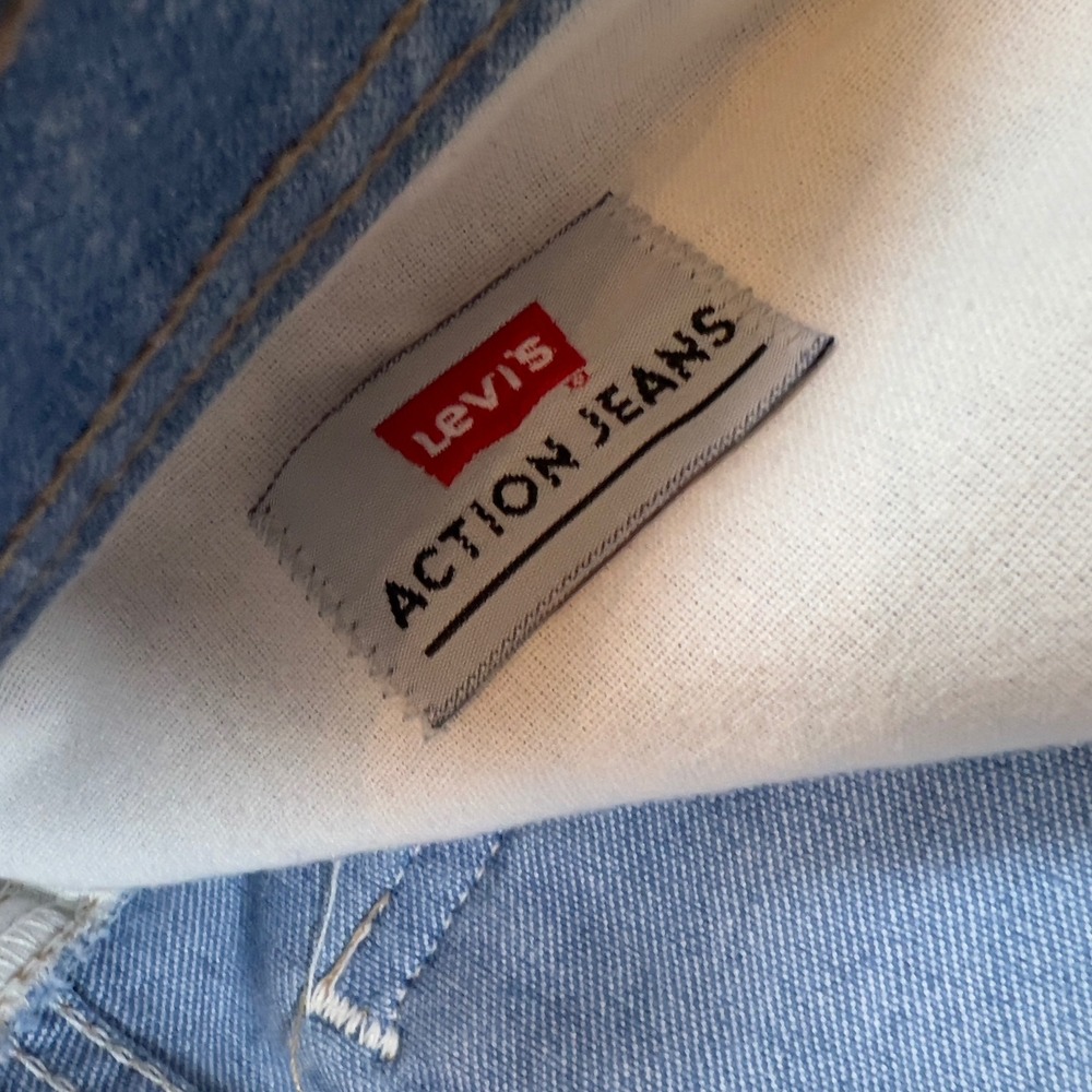 Levi's Action Jeans Womens 36x32 Light Blue Denim Jeans Vintage 90s - Picture 7 of 9